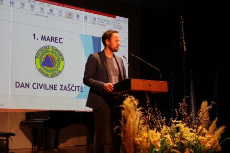 dr. Gregor Kovačič